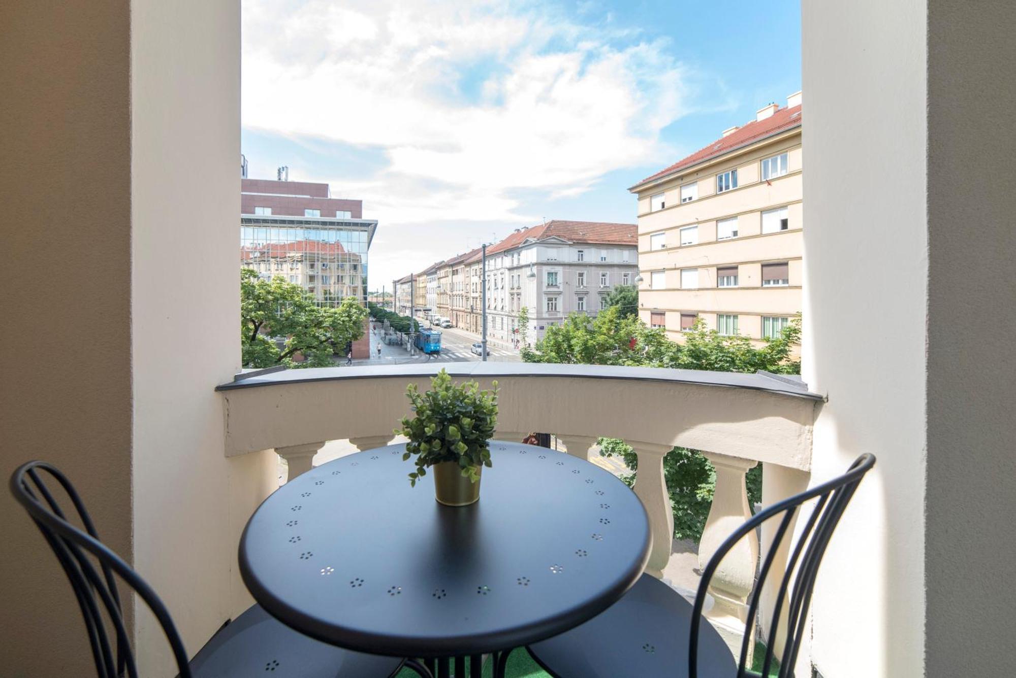 Evita Accommodation Zagreb Extérieur photo